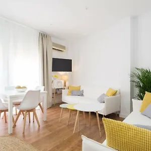 Lyrioshomes Cervantes Apartment Malaga