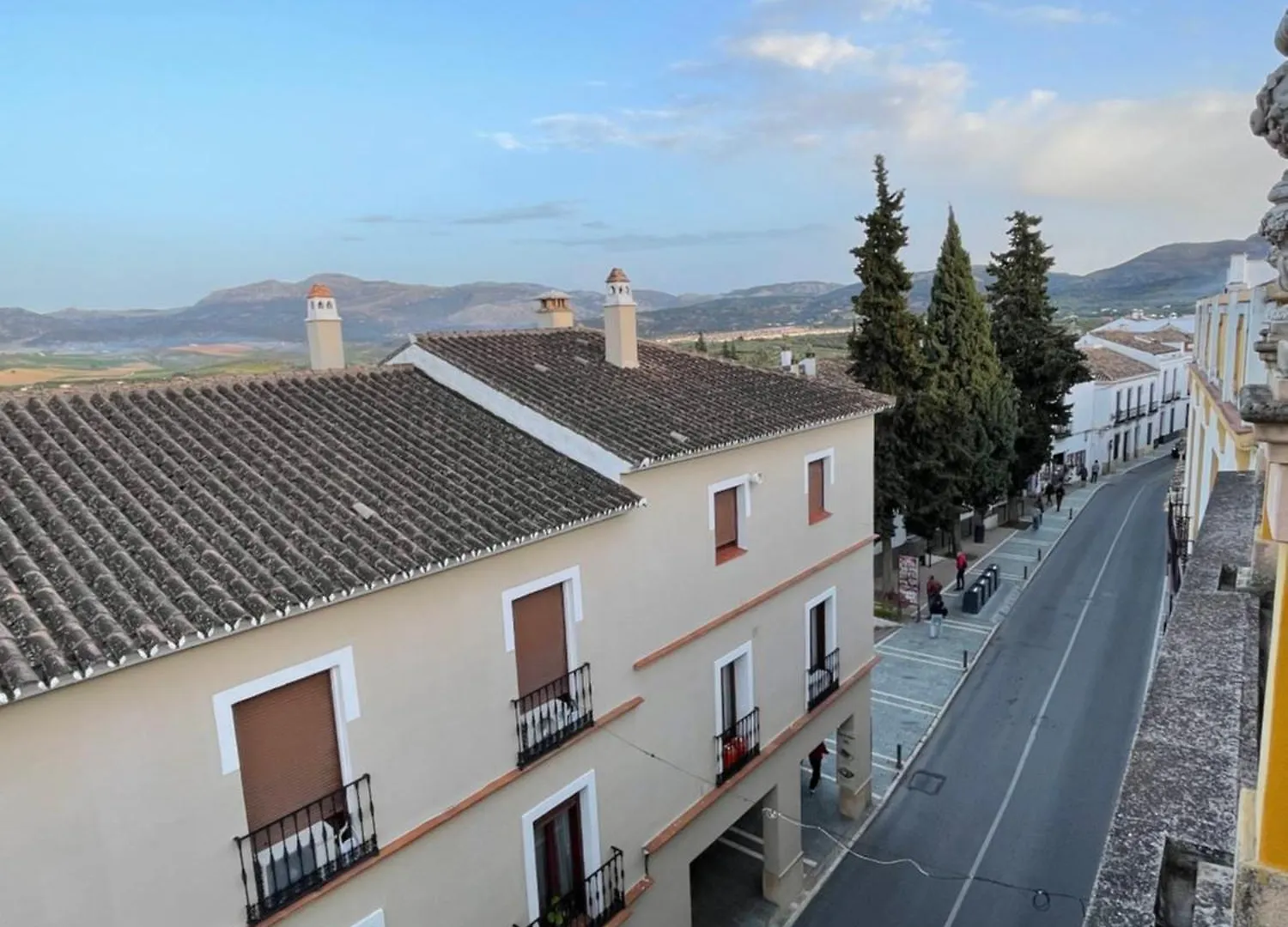 Apartamentos Abeto روندا
